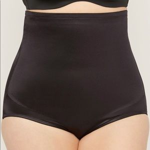 FIRM CONTROL HI-WAIST SHAPING BRIEF